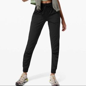 Lululemon Beyond the Studio Jogger Black